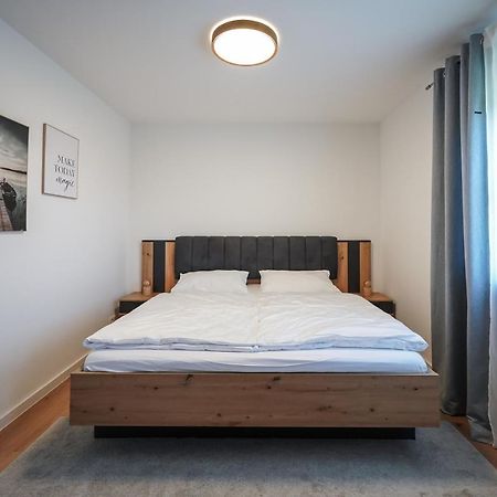 Ferienwohnung "Wie Dahoam" Chieming Zewnętrze zdjęcie