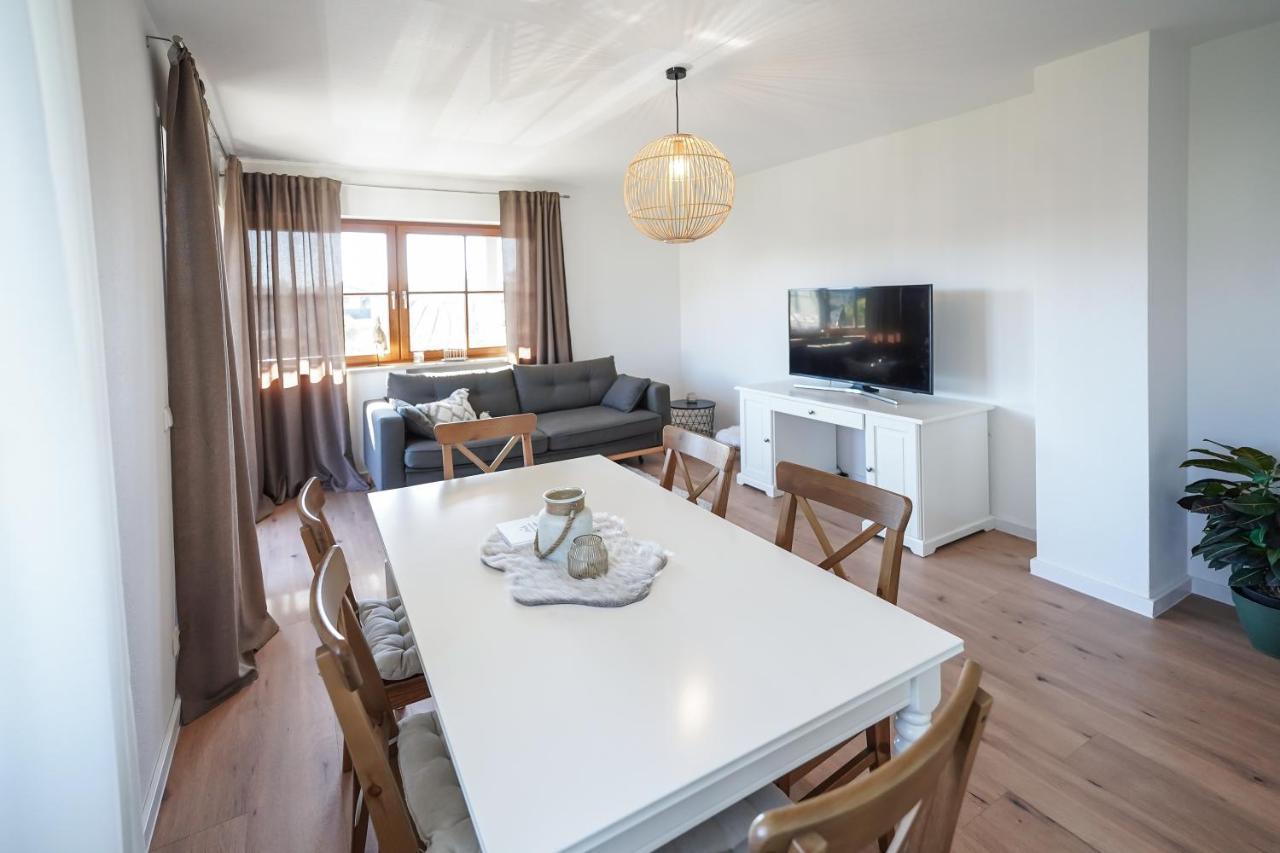 Ferienwohnung "Wie Dahoam" Chieming Zewnętrze zdjęcie