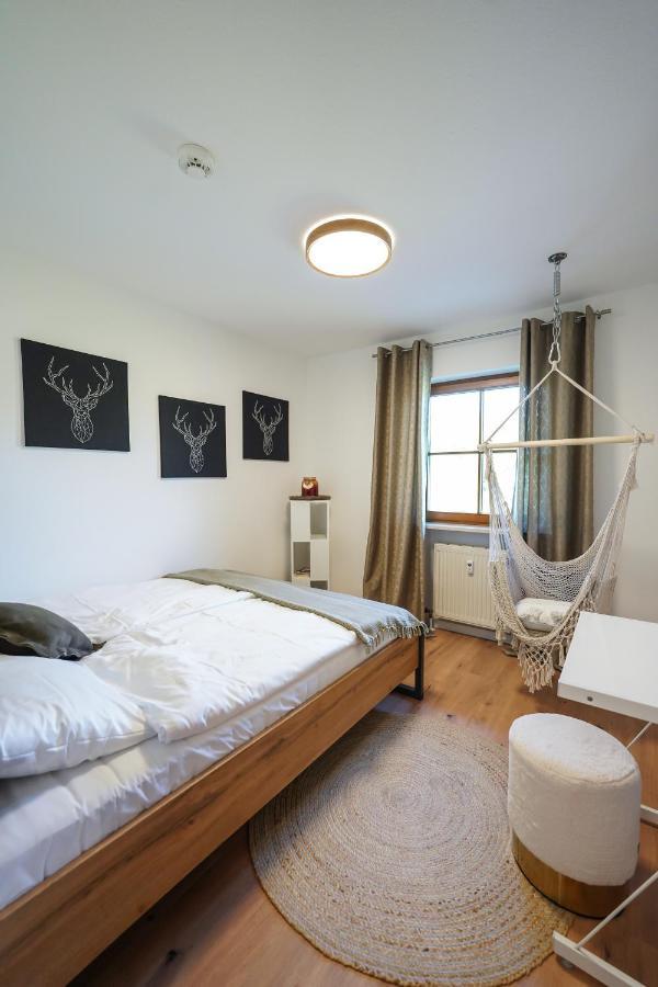 Ferienwohnung "Wie Dahoam" Chieming Zewnętrze zdjęcie